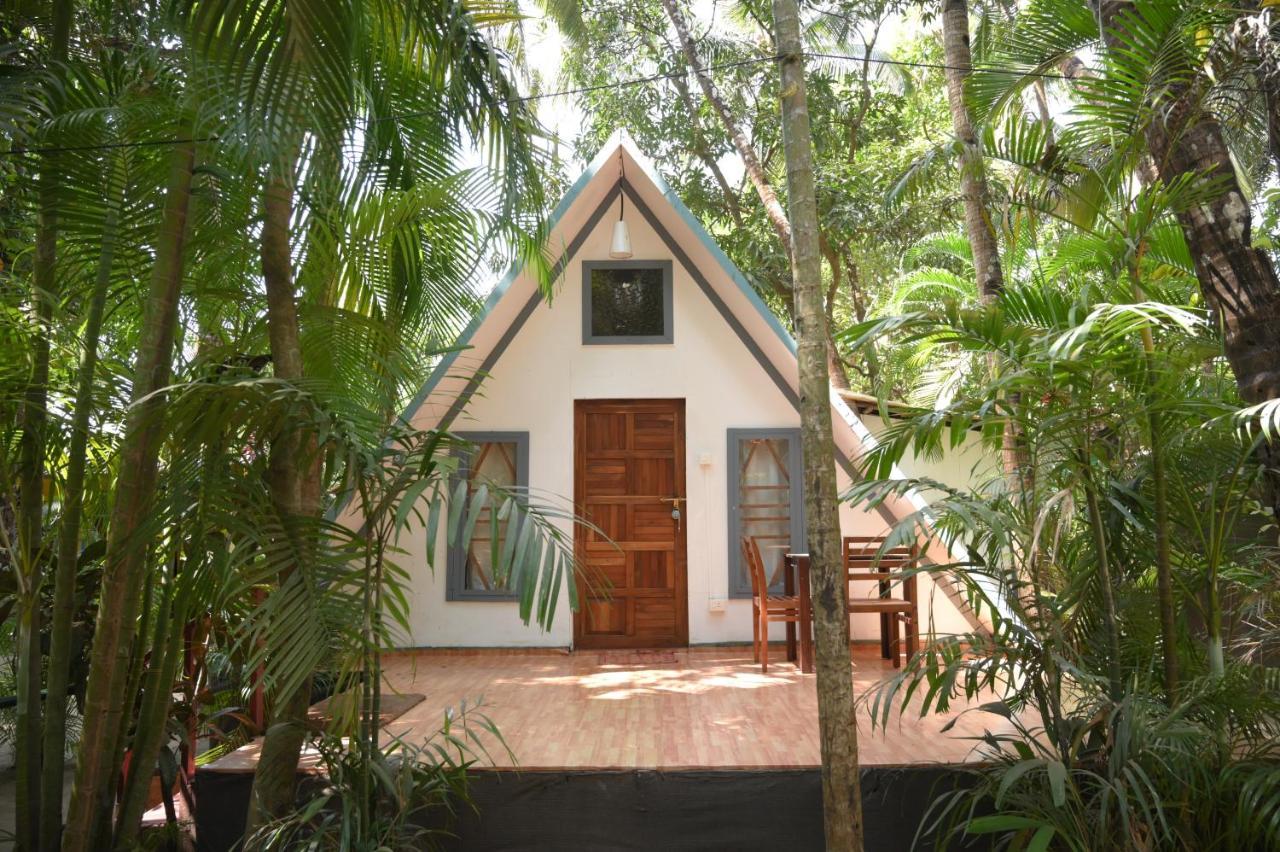 Temple Garden Seaside Cottages Palolem Exterior photo